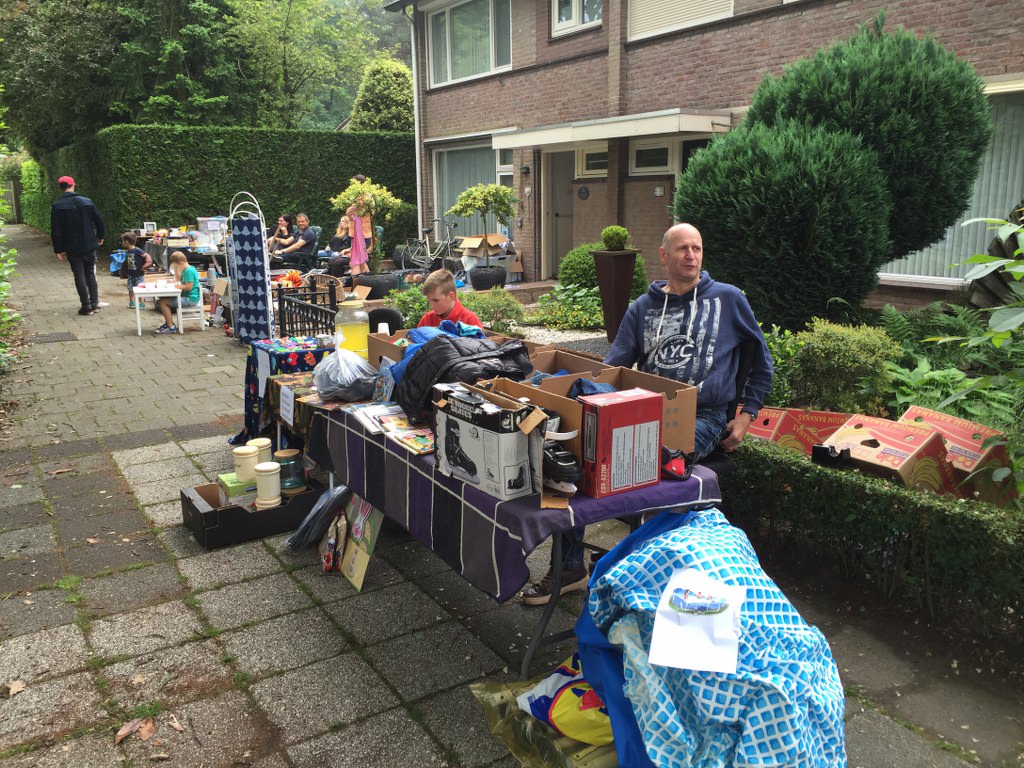 Garagesale (14)